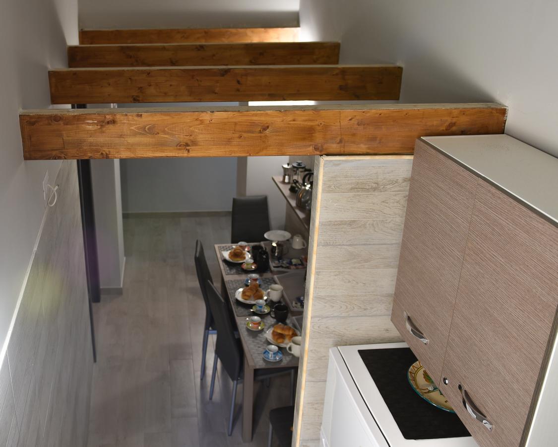 Bed and Breakfast Famigi Neapol Zewnętrze zdjęcie