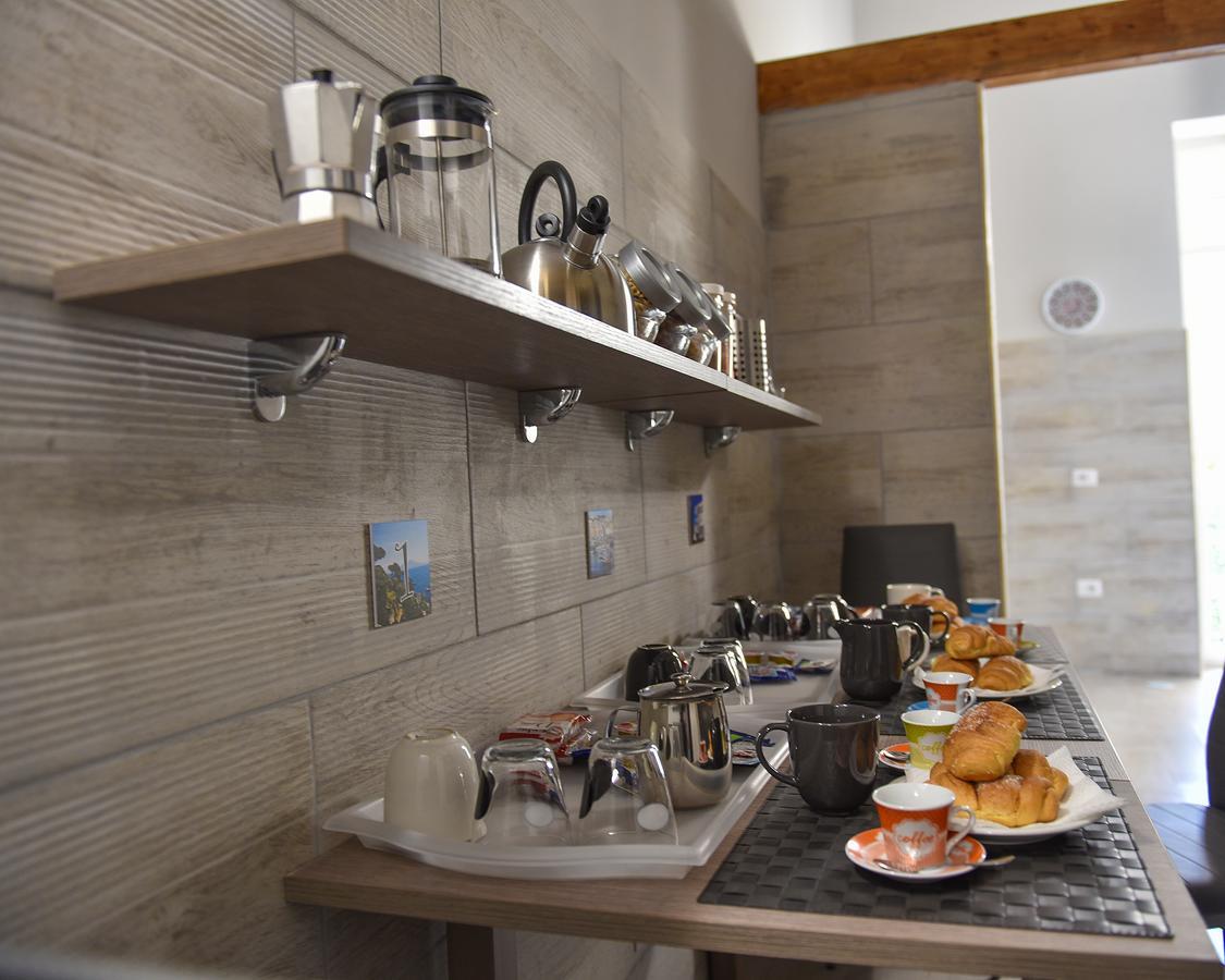 Bed and Breakfast Famigi Neapol Zewnętrze zdjęcie